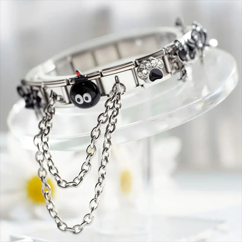 bracelet-kit-007-3 18 pcs Cartoon Style Charms Bracelet Kit